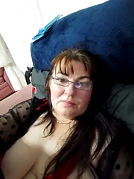 KindaKinda's Live XXX Chat