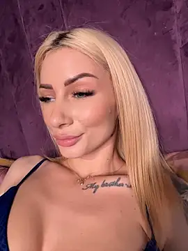 AngieShae's Live XXX Chat