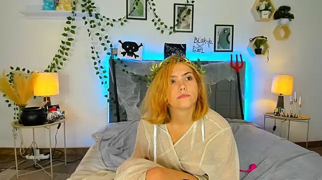 DellaRows Adlı Modelin Canlı XXX Sohbeti