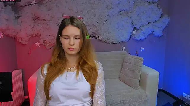 angie_foxy1 Adlı Modelin Canlı XXX Sohbeti