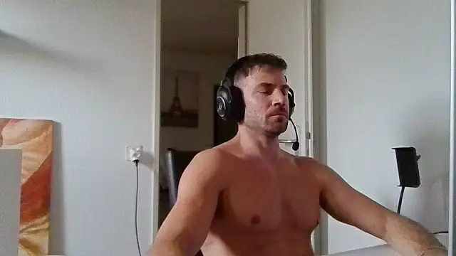 alpha-hunk – Live XXX-chat