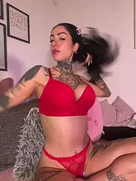 Fiona_inked 即時 XXX 聊天
