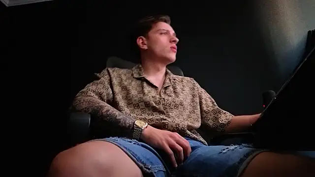 FelixStarkk – Naživo XXX chat