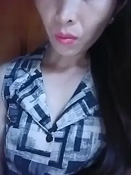 hd_love69 Adlı Modelin Canlı XXX Sohbeti