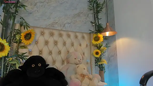 LittleeJaz Adlı Modelin Canlı XXX Sohbeti