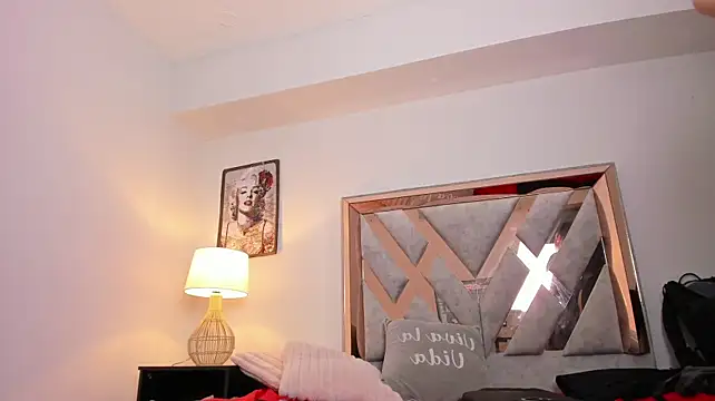 Chat XXX en directo de DarkRomanceXXX