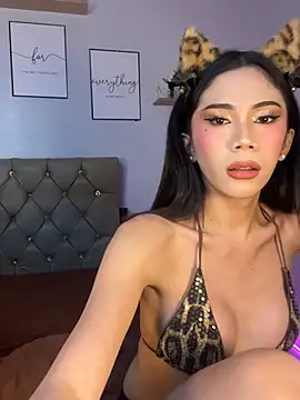 CassandraLovve live XXX chat