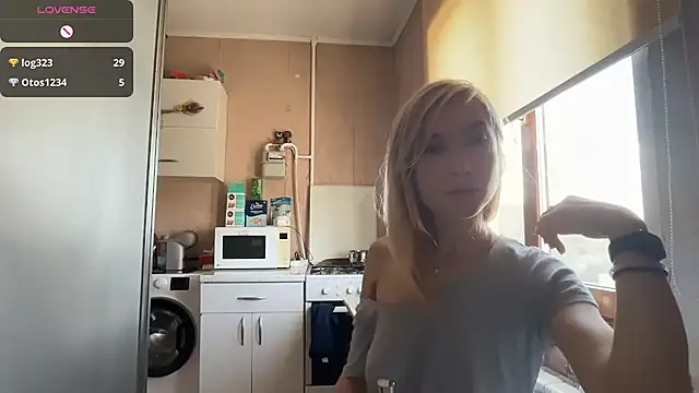 XXX chat uživo modela AngelJeni