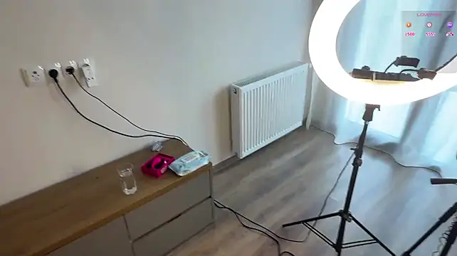 Živý XXX chat GlaydsLeveto