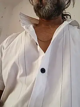 צ'אט XXX בשידור חי של KumarSilencesex21