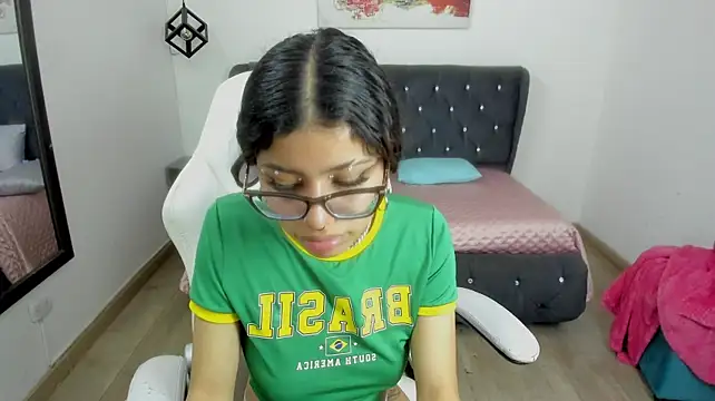 Issaa_Tyler Chat XXX live