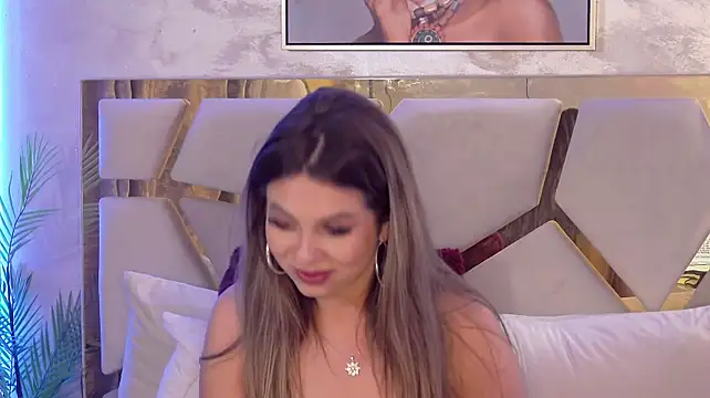 AylinRosee élő XXX-chatje