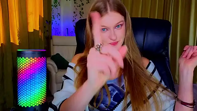 MysticVenus_'s Live XXX Chat