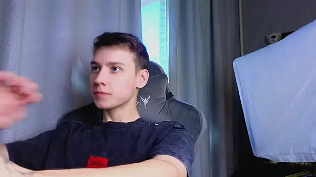 james_fds' Live XXX Chat