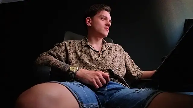 FelixStarkk's Live XXX Chat