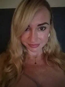 MalienaCarolina's Live XXX Chat