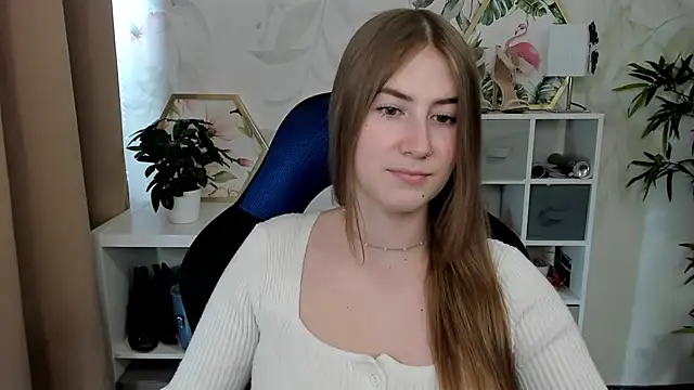 candy_Megan Adlı Modelin Canlı XXX Sohbeti