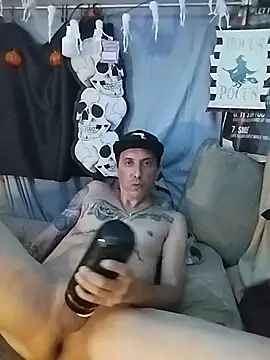 TuzdayG élő XXX-chatje