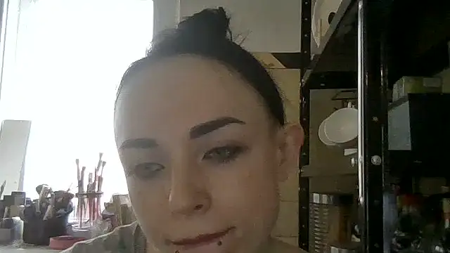 Trinsy_Love: απευθείας συνομιλία ΧΧΧ