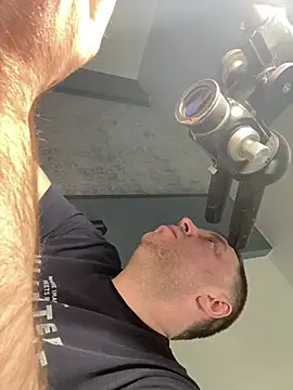 XXX chat uživo modela DorianJeday