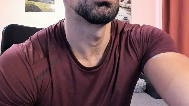 HotHunkTrainer Adlı Modelin Canlı XXX Sohbeti