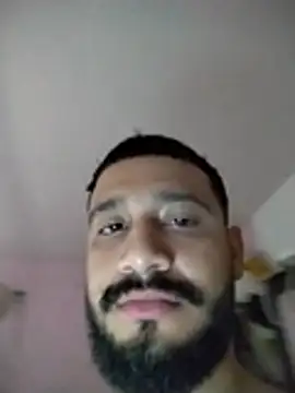 צ'אט XXX בשידור חי של BadboyX333