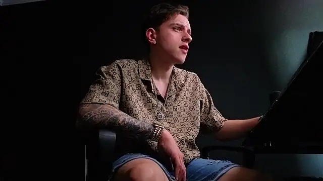FelixStarkk 网络视讯表演