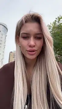 KikiWatson's Live XXX Chat