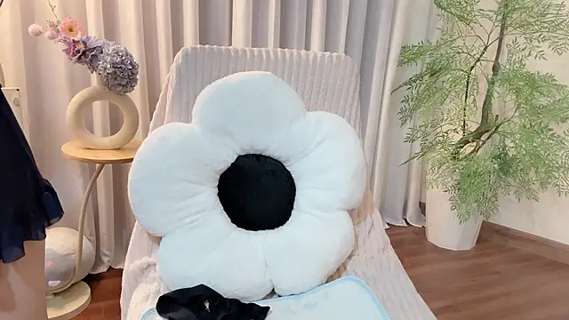Chatroom XXX en direct de Hellensweetie
