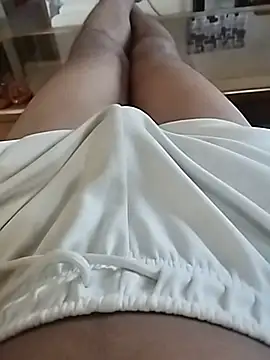 Yummy-BigCock Adlı Modelin Canlı XXX Sohbeti