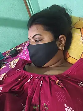 priya_bindass élő XXX-chatje