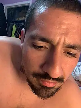 doubleheadedcock4n Live XXX chat