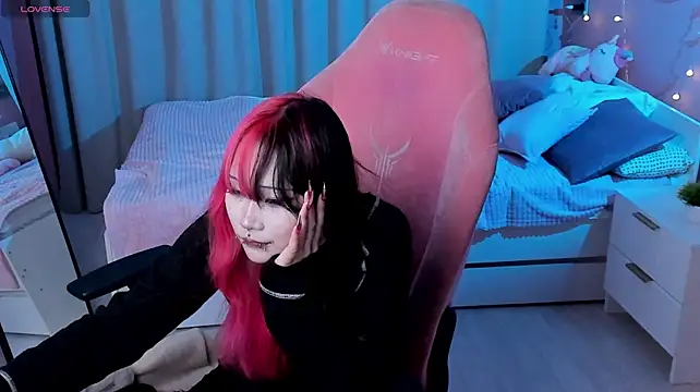 Chat +18 de Ruby_Wright ao vivo