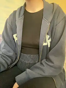 KittieCreme – Naživo XXX chat