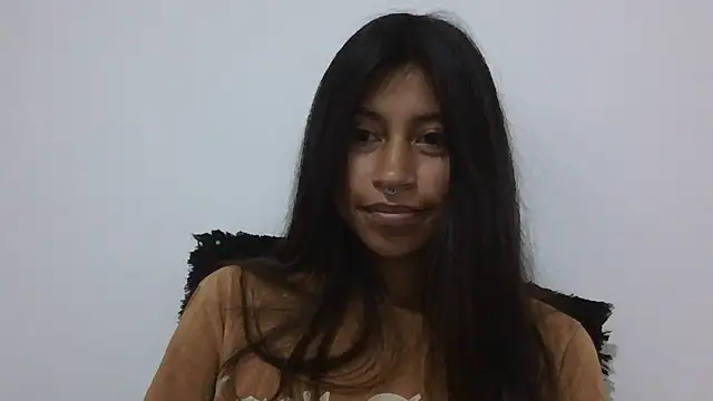 Pocahontas_Honey's Live XXX Chat