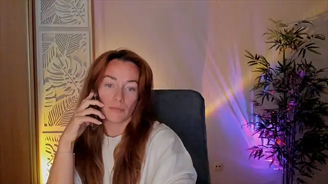 XXX chat uživo modela RebeccaMartinez