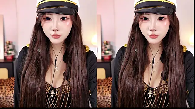 Dolly__Baby Adlı Modelin Canlı XXX Sohbeti