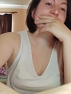 Show modela AminaSi na web-kameri