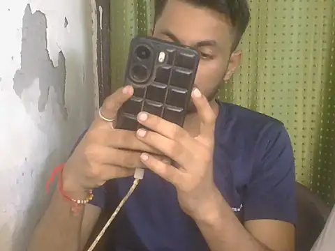 Stubborndesiboy 现场XXX聊天