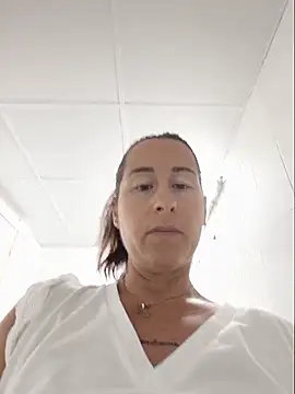 bichota85's Live XXX Chat
