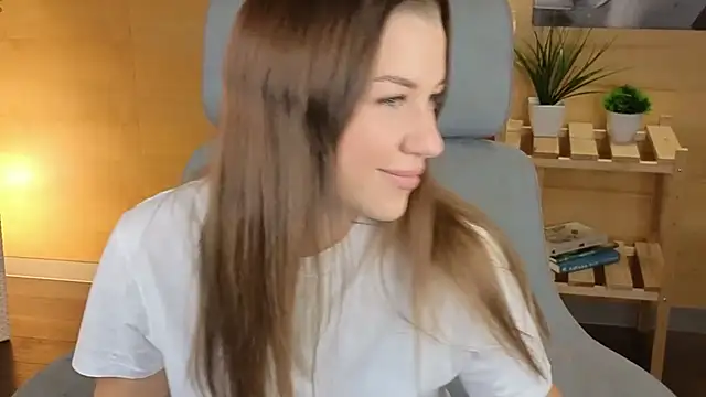 AlphaMarthe XXX чат на живо