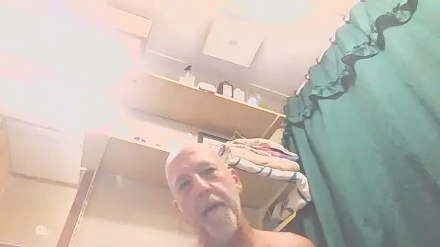 Yankeedave420 élő XXX-chatje