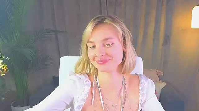 XXX chat uživo modela NoraMoreau