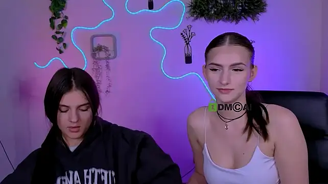 lisa_dark_'s Live XXX Chat