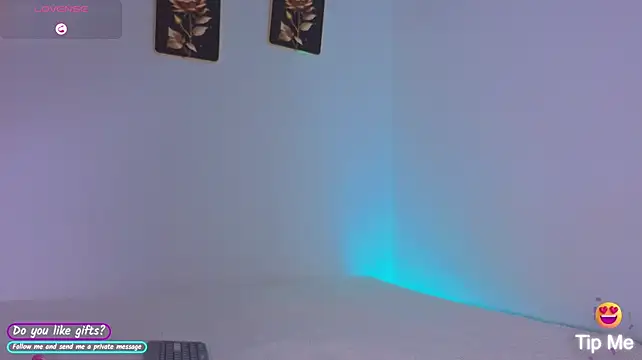 DaisyTaylor__'s Live XXX Chat