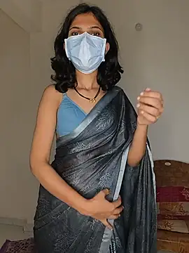 Shivani2002's Live XXX Chat