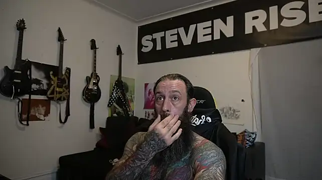 Czat XXX na żywo – StevenRiseNYC