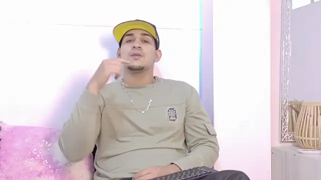 XXX chat uživo modela Massimo_11