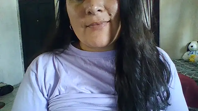 Clara_Arg Chat XXX in diretta