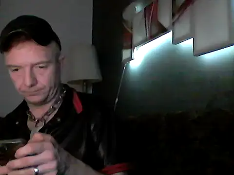 Show modela GabbondKinky na web-kameri
